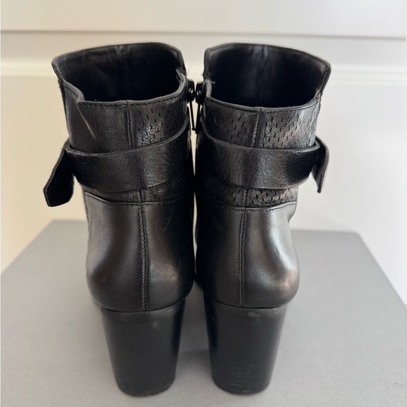 Arturo Chiang Black Sanya Heeled Boots - Picture 4 of 6